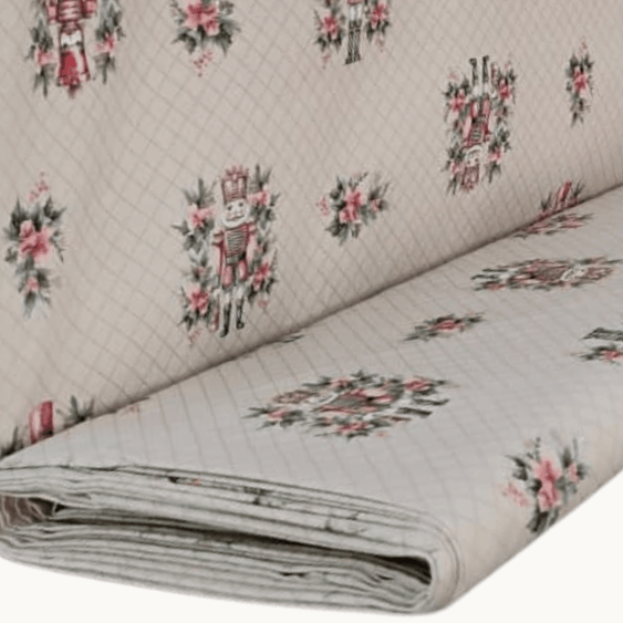 Tricoline Digital 100% Algodão - Coleção Natal - Estampa Quebra Nozes Florido