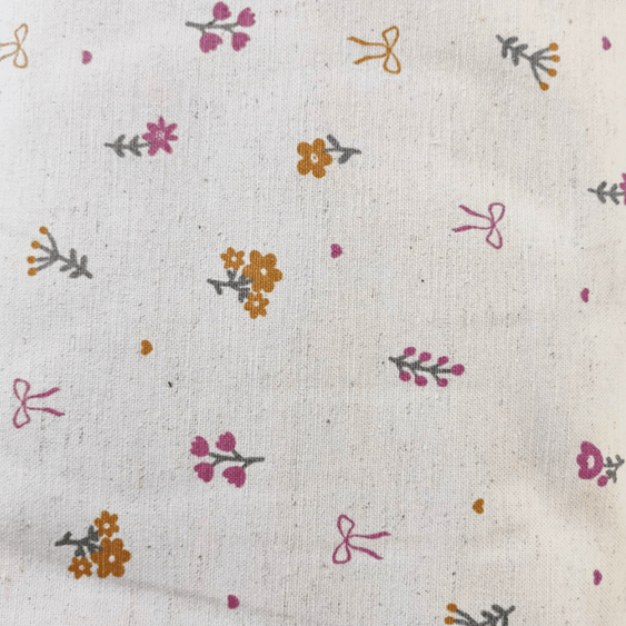 Tecido  Linho com Algodão - Coleção Artesanato - Estampa Flores e Laços