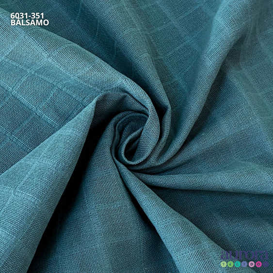 Fralda Lisa Mini Quadriculada 2x2 – Largura 1,55m | 100% Algodão para Artesanato e Enxoval