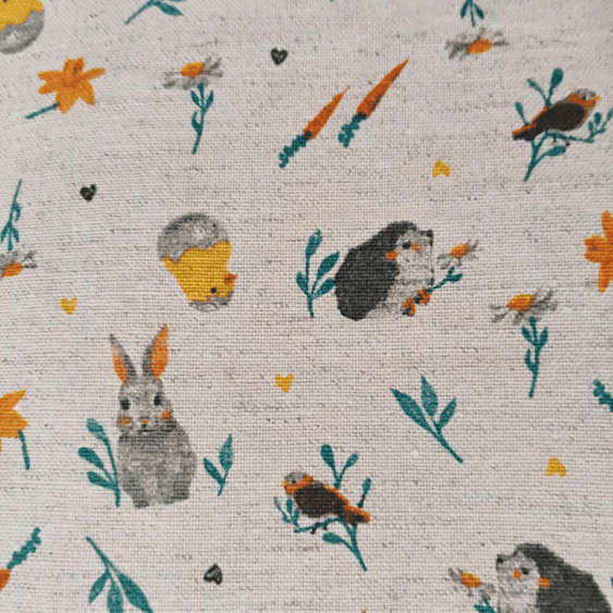 Tecido Linho Misto com Algodão -Estampa Coelho e Pintinhos